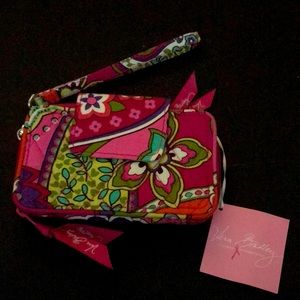 Vera Bradley Wristlet Pink Swirls NWT